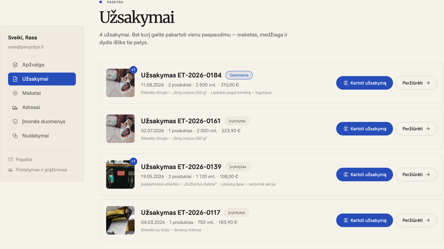 Klientų paskyros ekranas: ankstesnių užsakymų sąrašas su būsenomis ir mygtukais „Kartoti užsakymą“.